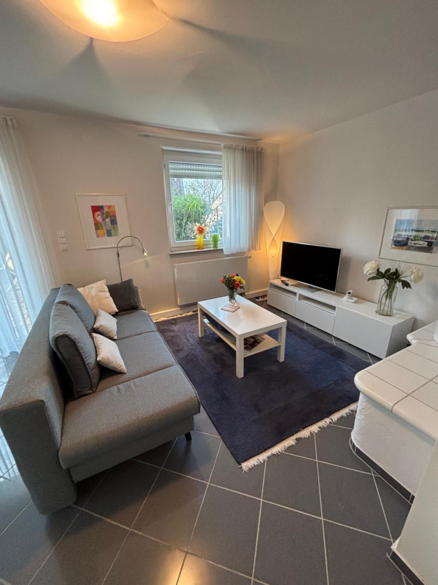 Charmante Ferienwohnung Fuer 2-3 Gaeste Wuerzburg Höchberg Exterior foto